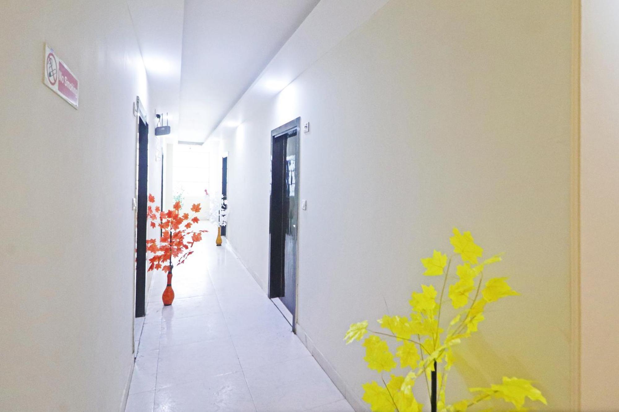 Hotel Qubic Near Igi Delhi Airport นิวเดลี ภายนอก รูปภาพ