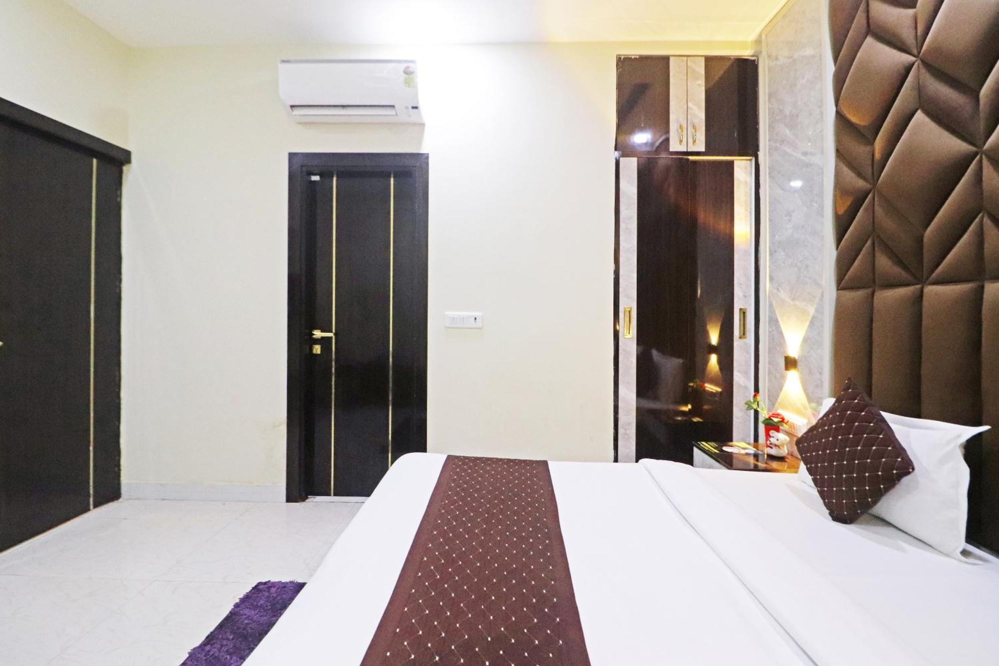 Hotel Qubic Near Igi Delhi Airport นิวเดลี ภายนอก รูปภาพ