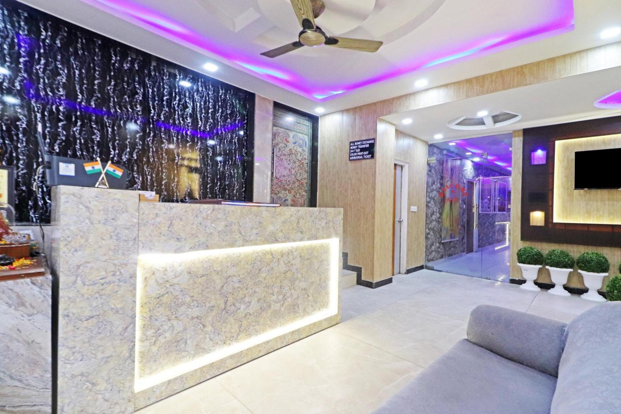 Hotel Qubic Near Igi Delhi Airport นิวเดลี ภายนอก รูปภาพ
